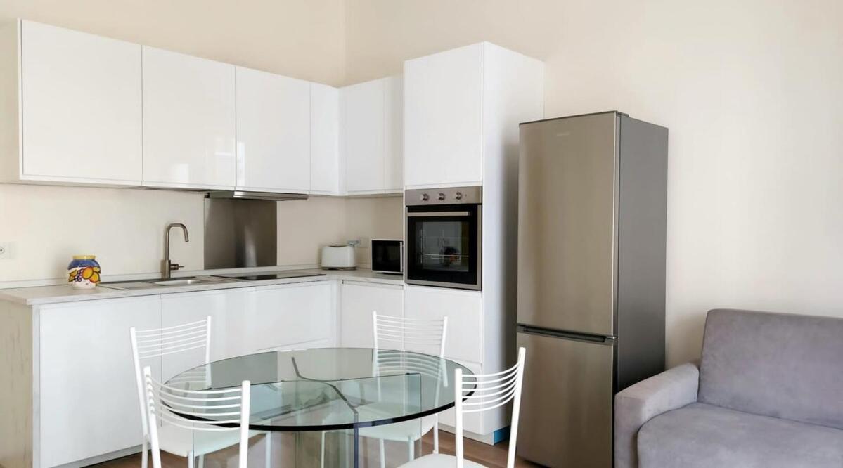 Center With Terrace * Mailand